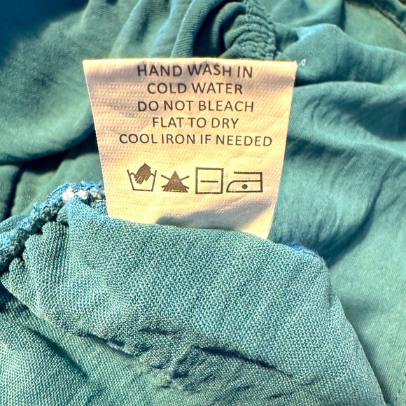 London Rose Teal waist length Medium Blouse - Picture 10 of 10